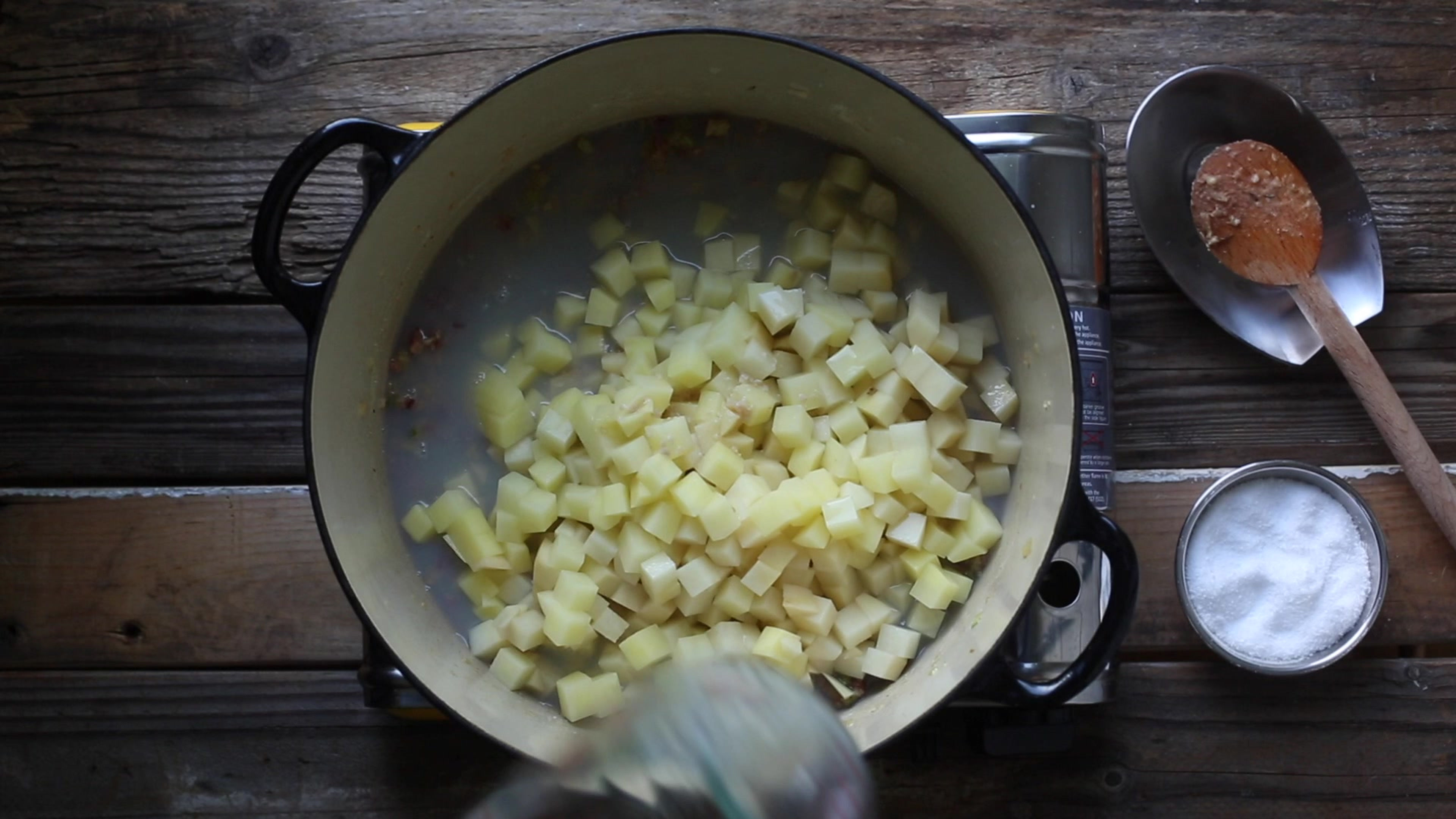 Classic Oregon Coast Clam Chowder
